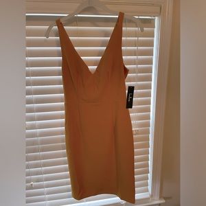 NWOT Lulus size Medium dress.